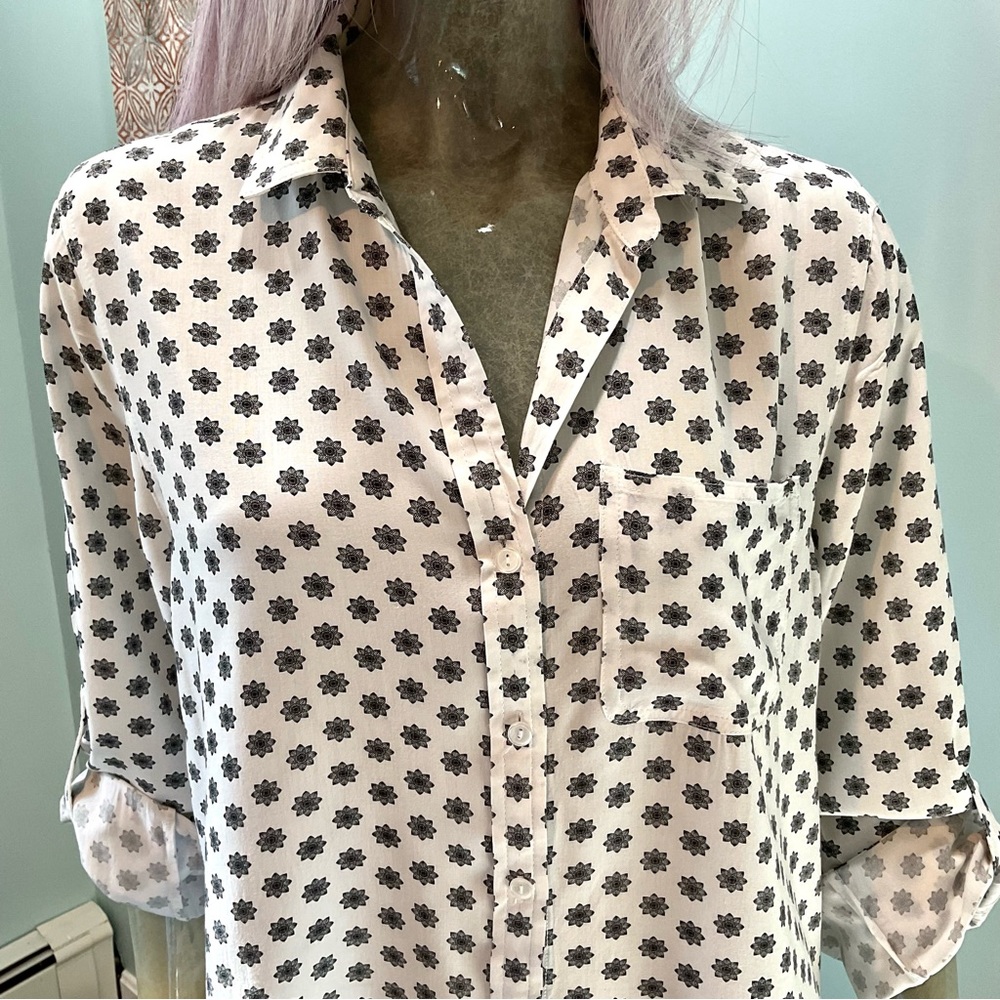 Velvet Heart Blouse / Shirt - Picture 5 of 9